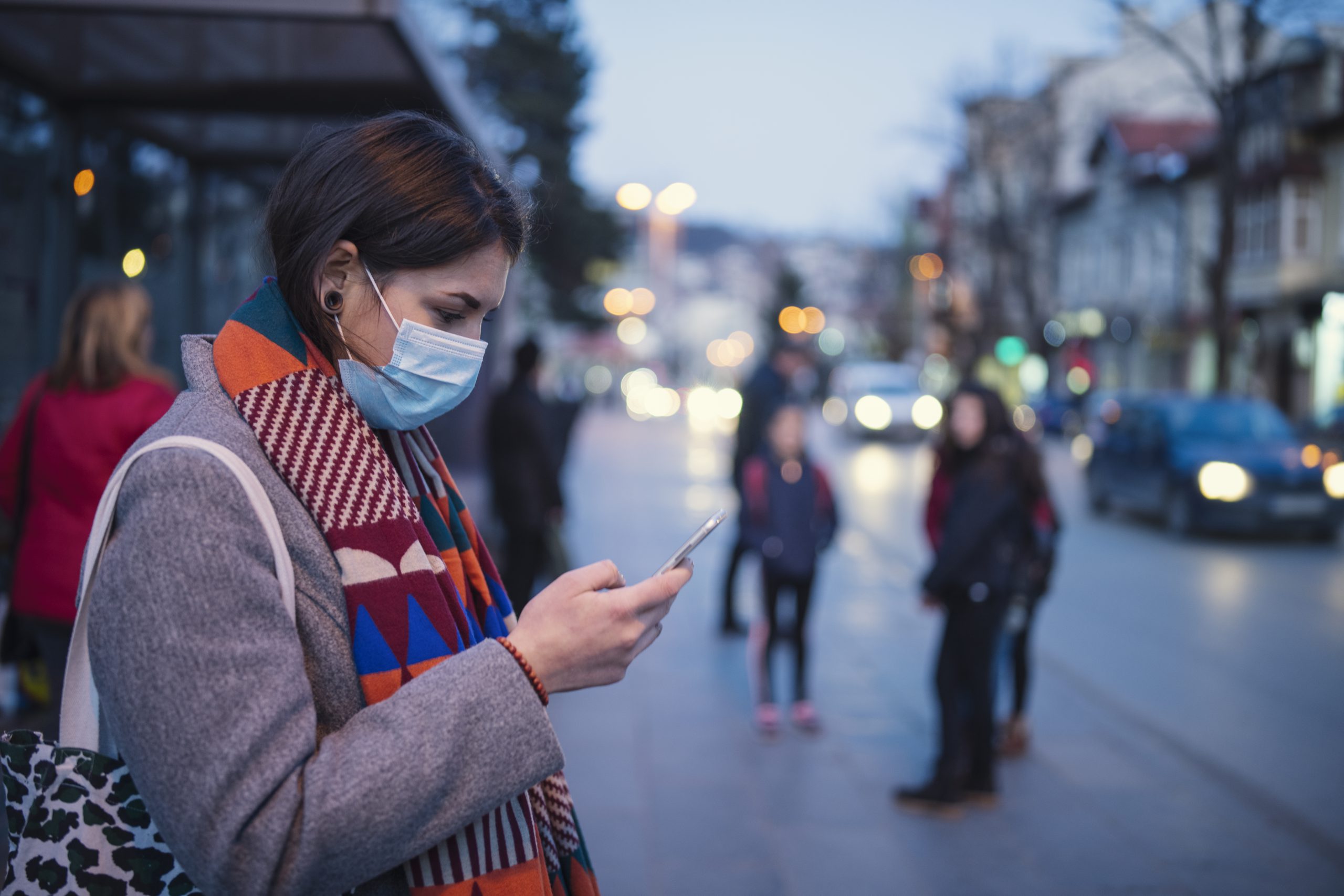 Face masks strongly recommended on public transport